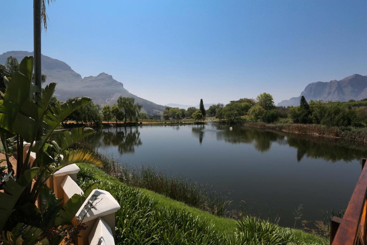 Villa Le Pommier Wine Estate Stellenbosch Exterior foto